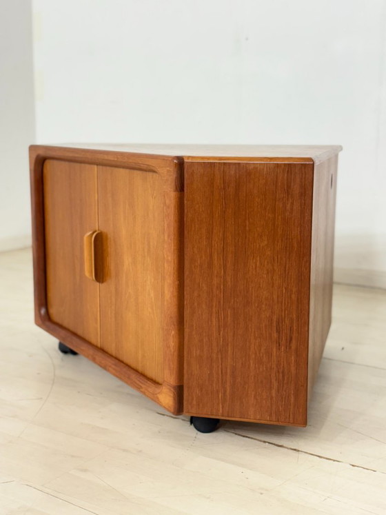 Image 1 of Commode en teck Drylund / Meuble TV d'angle en teck style années 60 / Commode en teck années 60