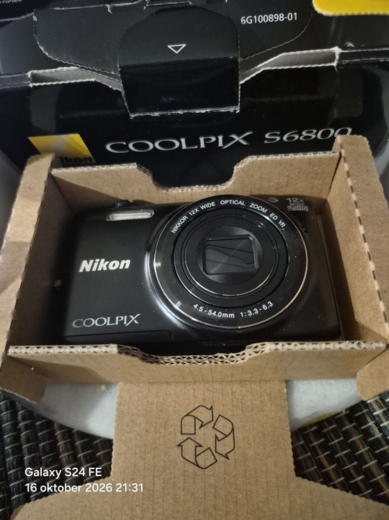 Nikon Coolpix S6800 – Fotografie, Metall, Kunststoff (photo 4 of 6)