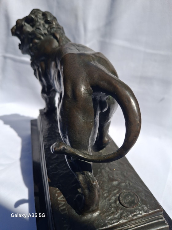 Image 1 of Antiek bronzen beeld "Roaring Lion" naar Charles Valton (1851-1918) – gietersmerk JB Déposé Paris, ca. 5 kg