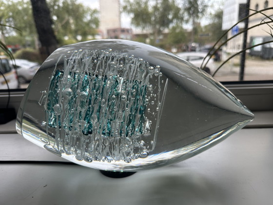 Mondgeblazen Kristallen Druppelsculptuur Met Turquoise Werveling En Luchtbellen – 17 Kg – Glaskunst, Crystal (photo 4 of 5)