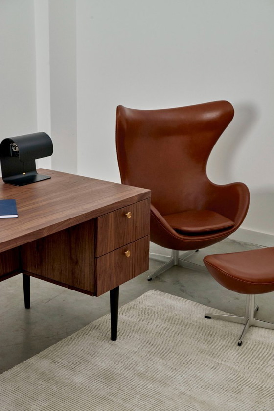 Image 1 of Schreibtisch Nussbaum - Astrid 3 O_B01