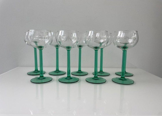 Image 1 of Set van 9 Franse vintage glazen groene steel