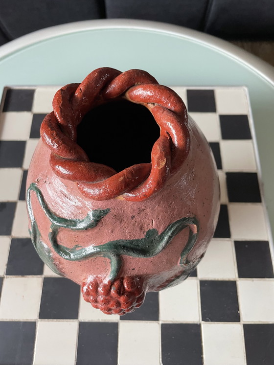 Image 1 of Jarrón de terracota hecho a mano