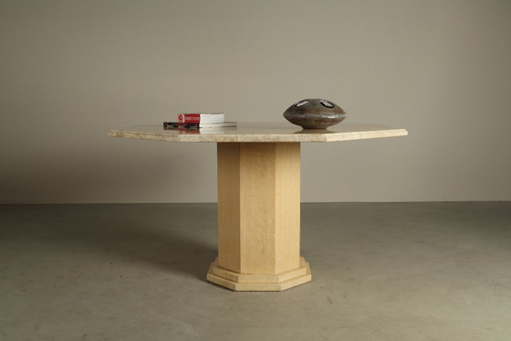 Image 1 of Tavolo da pranzo ottagonale in travertino, Italia anni '70