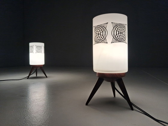Set di 2 Lampade da tavolo Vintage, Francia Anni '60 – Legno, Vetro (photo 4 of 9)