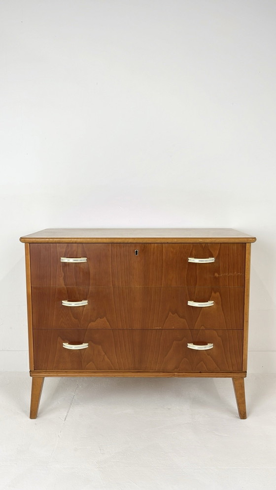 Swedish vintage chest of drawers – Plastic (photo 11 of 11)
