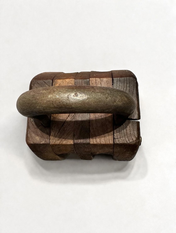 Image 1 of Poulie nautique double ancienne - Bois massif - Port de Rotterdam