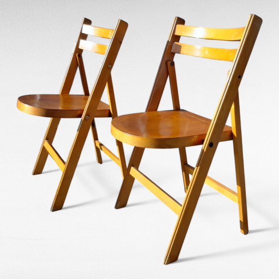 Image 1 of Coppia di sedie pieghevoli in legno di faggio di metà secolo