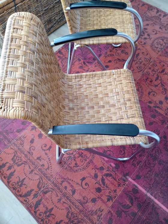 Image 1 of 2x2 Silla Gispen de mimbre con cromo mate, modelo 2a (2 juegos de 2)