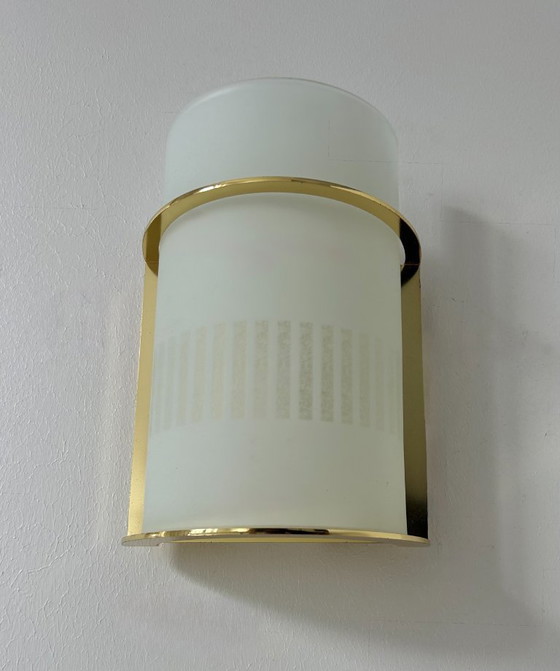 Image 1 of Coppia di appliques in ottone e vetro sabbiato, Francia 1970