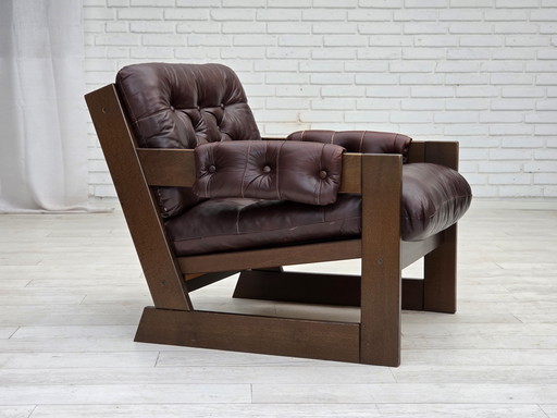 1970, Scandinavische fauteuil, bruin meubelleer, donker beukenhout.