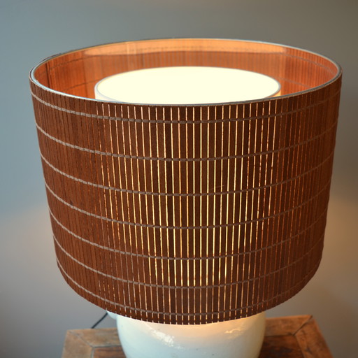 Vintage Schemerlamp, Keramiek Pot Met Houten Schemerkap