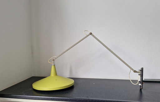 Vintage Rietveld Panama wall lamp design. Gispen.
