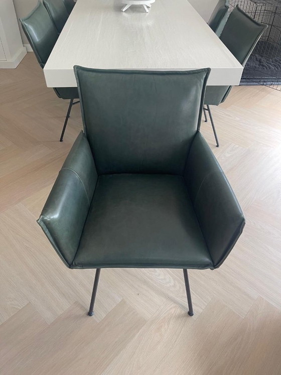 Sedia da pranzo con braccioli, pelle verde scuro, Jess, Sedie da pranzo, Metallo, Modern (foto 5 di 5)