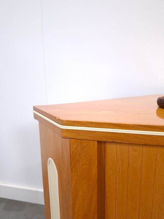 Image 1 of Mueble bar esquinero giratorio con espejo