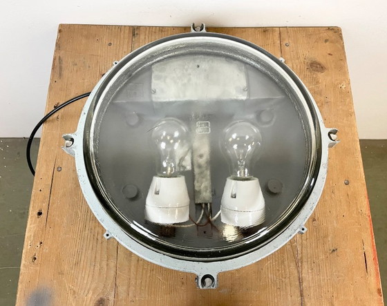 Image 1 of Applique ou plafonnier industriel en fonte d'aluminium d'Elektrosvit, années 1970