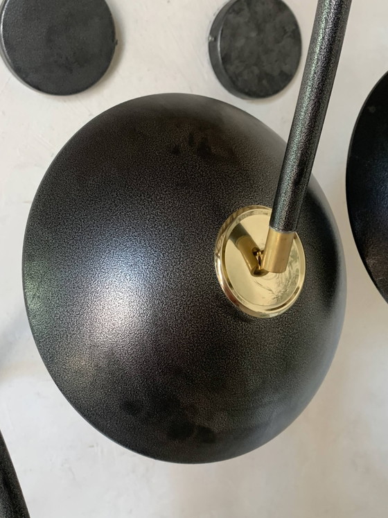 Een paar vintage zwarte wandlampen – Metal (photo 3 of 11)