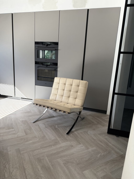 Knoll Barcelona Stoel – stoelen fauteuils, Leather, Metal (photo 2 of 15)