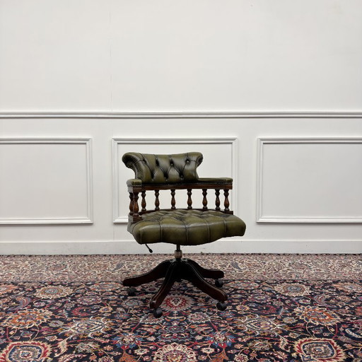 Sedia da ufficio Chesterfield classica Captain Chair Verde