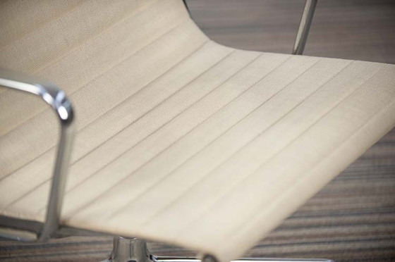 Image 1 of Herman Miller Ea116 - Poltrona modello vintage anni '70