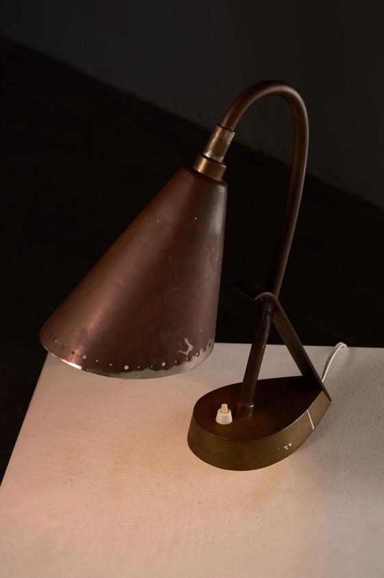 Lampe de table moderniste en cuivre et laiton, France, Mid Century Modern (photo 4 sur 11)