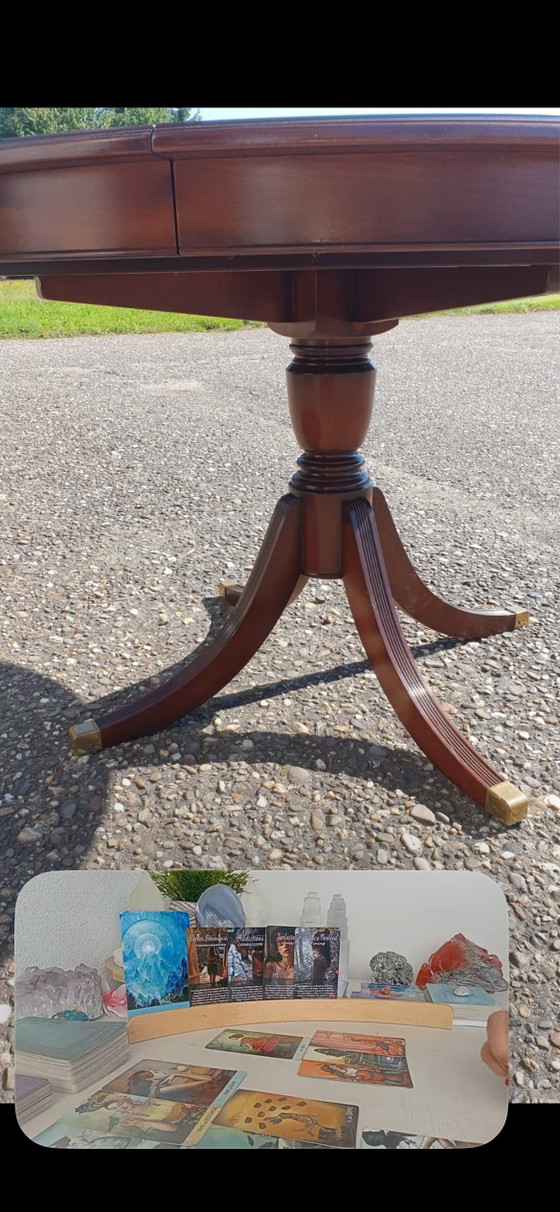 Image 1 of Heldense mahogany dining table
