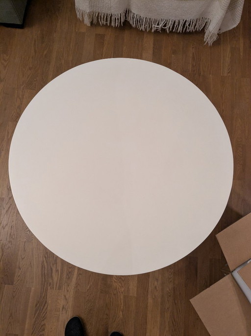 Vintage retro design tulip table white 