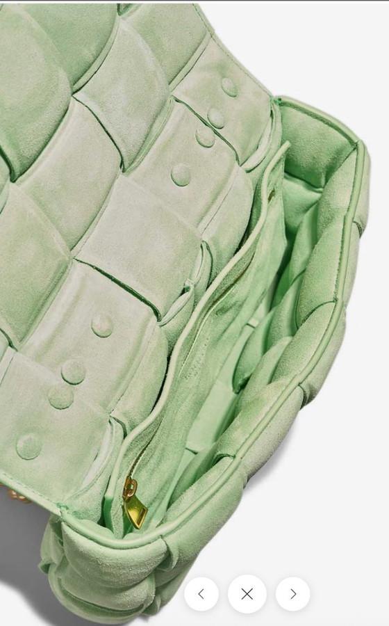 Image 1 of Borsa BOTTEGA VENETA Cassetta in pelle scamosciata verde - 103236