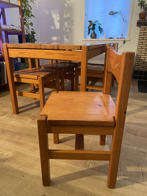 Table with 6 chairs. First owner Hongisto Series 3000 Ilmari Tapiovaara Laukaan Puu.