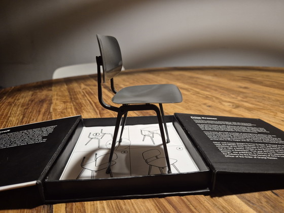 Image 1 of Revolt by Friso Kramer Scale Model