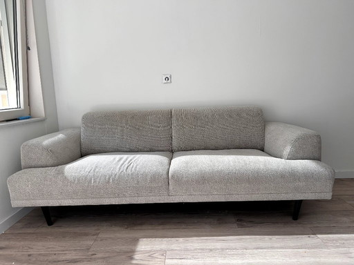 Beautiful sofa from Fonq
