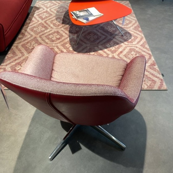 Image 1 of Pode Sparkle One swivel armchair