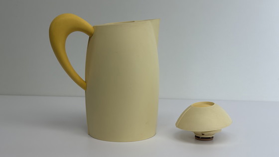Image 1 of Vintage Italian design Guzzini Tobia thermos butter yellow