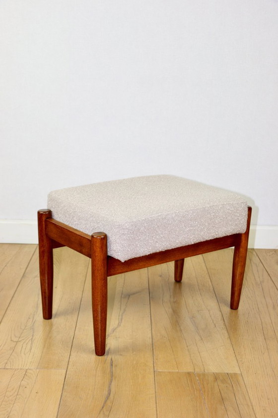 Image 1 of Edmund Homa Hocker, beige Bouclé-Sitzfläche, dunkle Beine