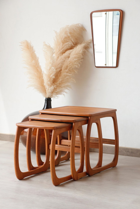 Image 1 of Tables Gigognes Vintage en Teck – Design Années 60 | Meubles Nathan