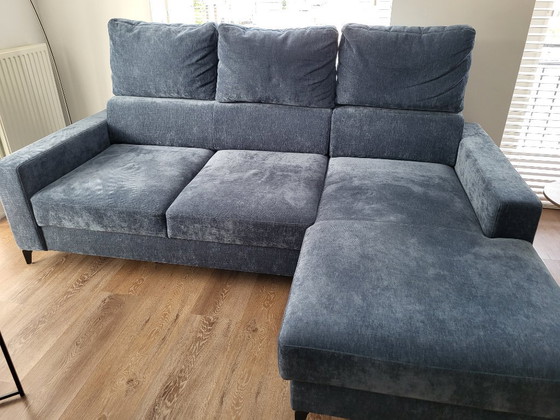 Image 1 of Nagelneues Sofa mit verstellbaren Rückenkissen