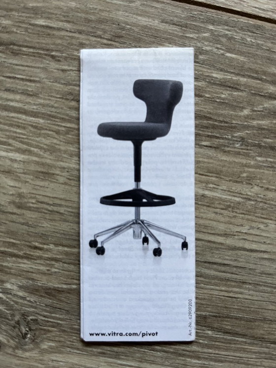 Image 1 of 2 sillas de diseño Vitra Pivot