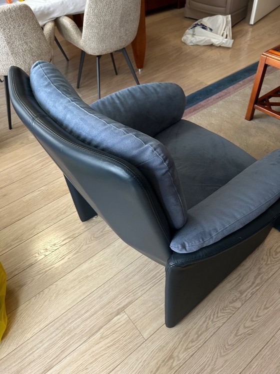 Image 1 of Leolux Bora Bora 3-2,5-1 Zits bank/fauteuil uitgevoerd in leer/alcantara blauw.