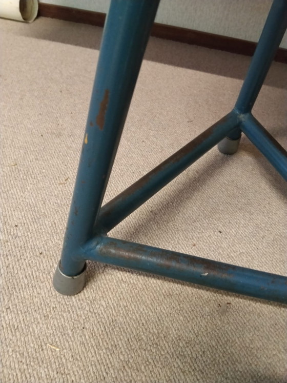 Authentic Vintage Industrial School Stool / Practical Stool – 1960s/1970s – Metal, Wood (photo 7 of 15)