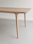 Gazzda Fawn eettafel 220 cm | Massief eikenhout