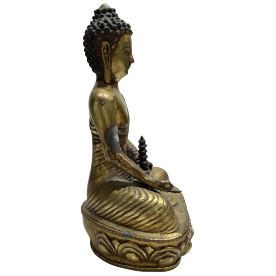 Juego de Altar Chino de Bronce con Buda de la Medicina y Torres Pagoda Gemelas - 3 Piezas (photo 4 of 11)