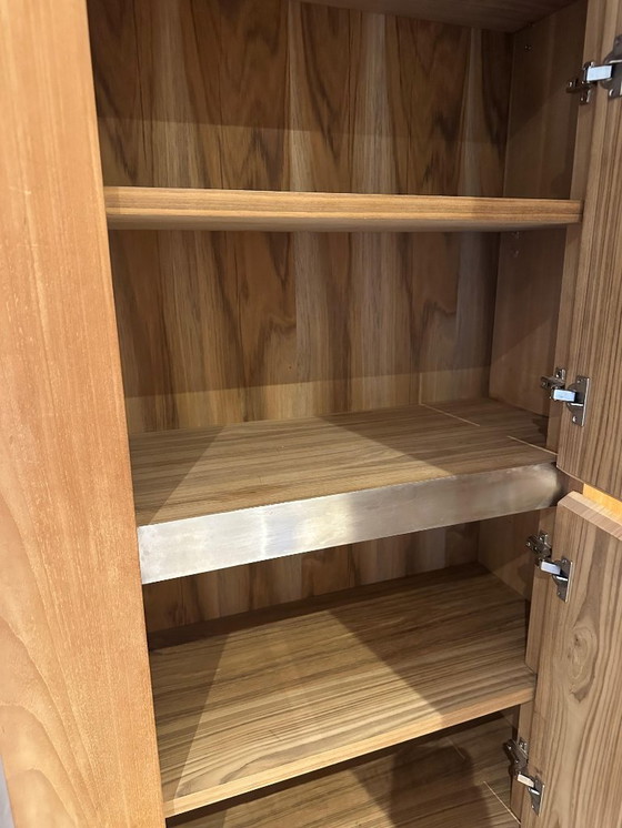 Image 1 of Wunderschöner Teakholz-Kleiderschrank