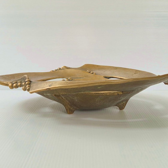 Image 1 of MAGNIFICENT VINTAGE FRUIT BOWL 1970S IN SOLID GILT BRONZE