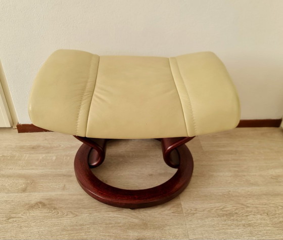 Image 1 of Pouf ottoman Stressless Ekornes crème