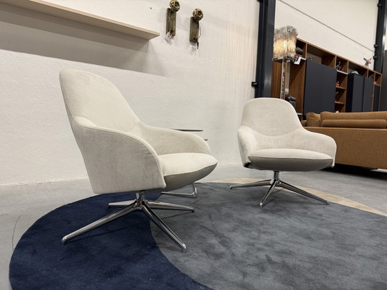 Image 1 of 2 Leolux Lanah Swivel Armchairs 