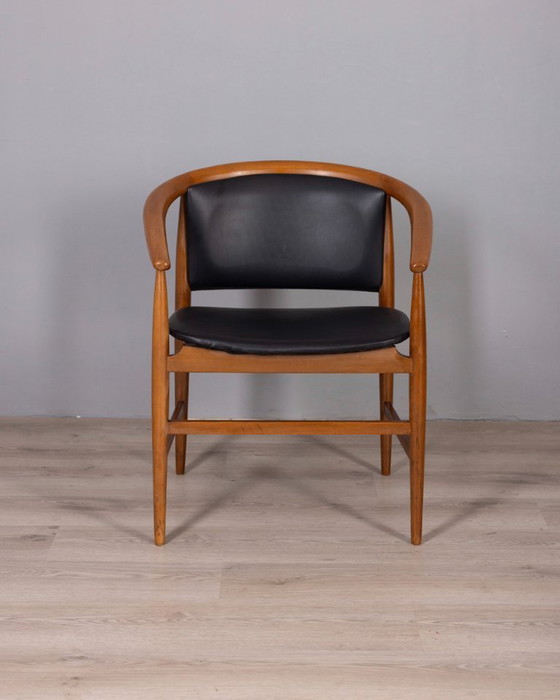 Image 1 of Set di 4 sedie vintage anni '60 in legno e pelle, disegnate da ISA Bergamo.