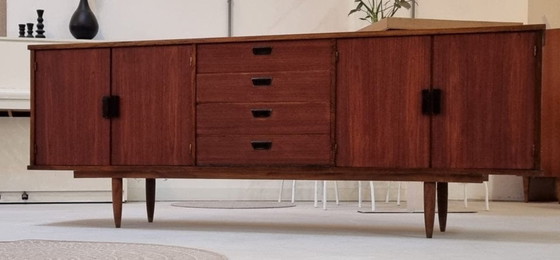 Image 1 of Aparador de mediados de siglo