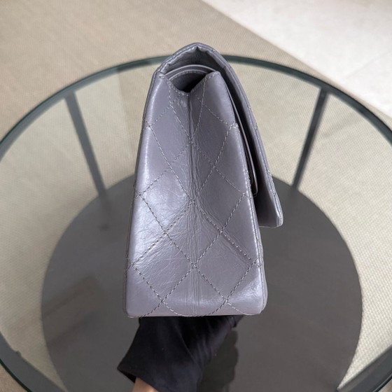 Image 1 of CHANEL 2.55 REISSUE 227 - PELLE DI VITELLO INVECCHIATA TRAPUNTATA, LAVANDA, FERRAMENTA ORO, SERIE 14

