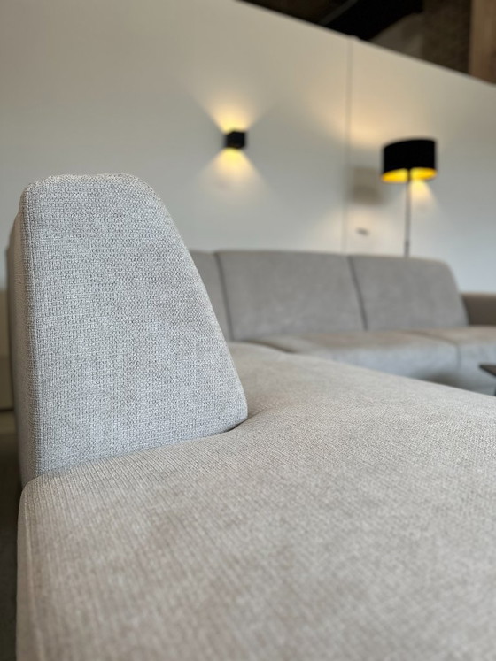 Image 1 of Divano campione beige/crema in condizioni pari al nuovo, 270x220 cm