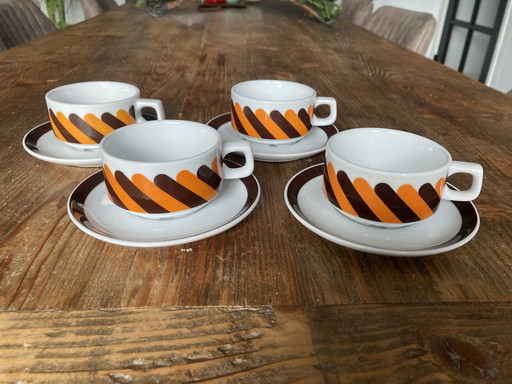 Set vintage di 4 tazze e piattini Valkyrie